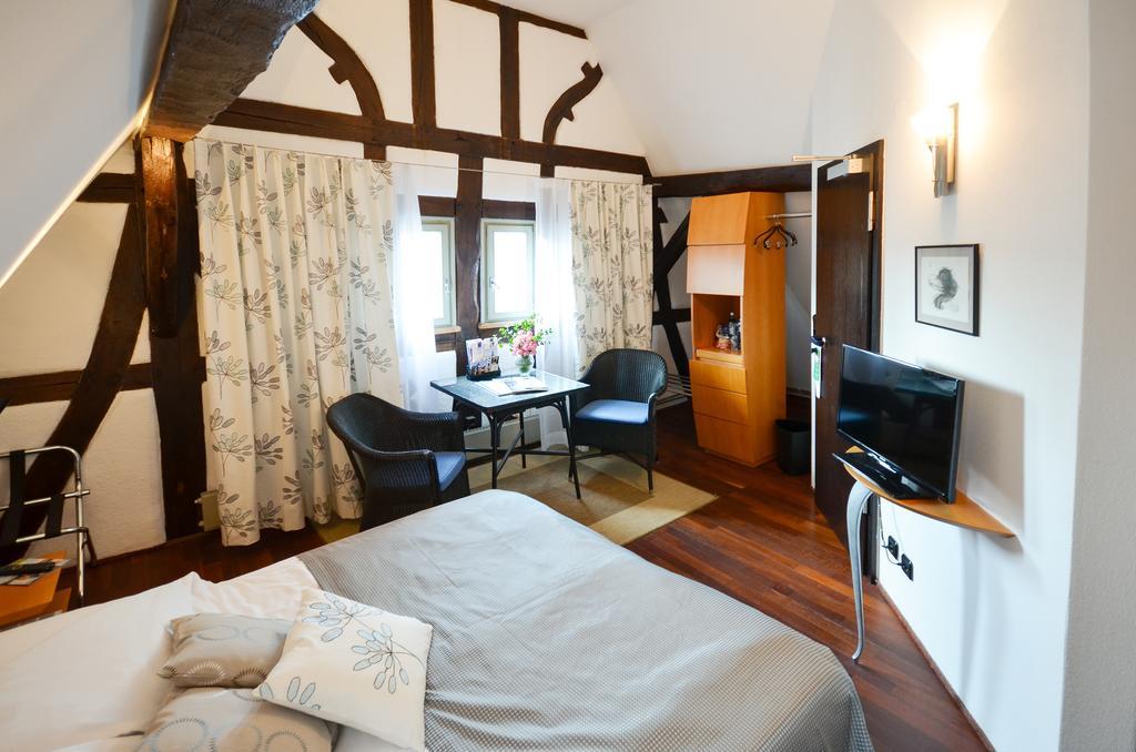 Restaurant & ****Hotel Hoeerhof Idstein Room photo